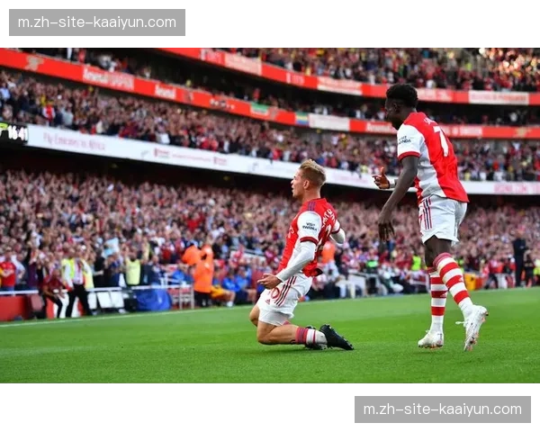 热刺攻防转换速度缓慢，史密斯罗浪费绝佳单刀机会凸显进攻乏力